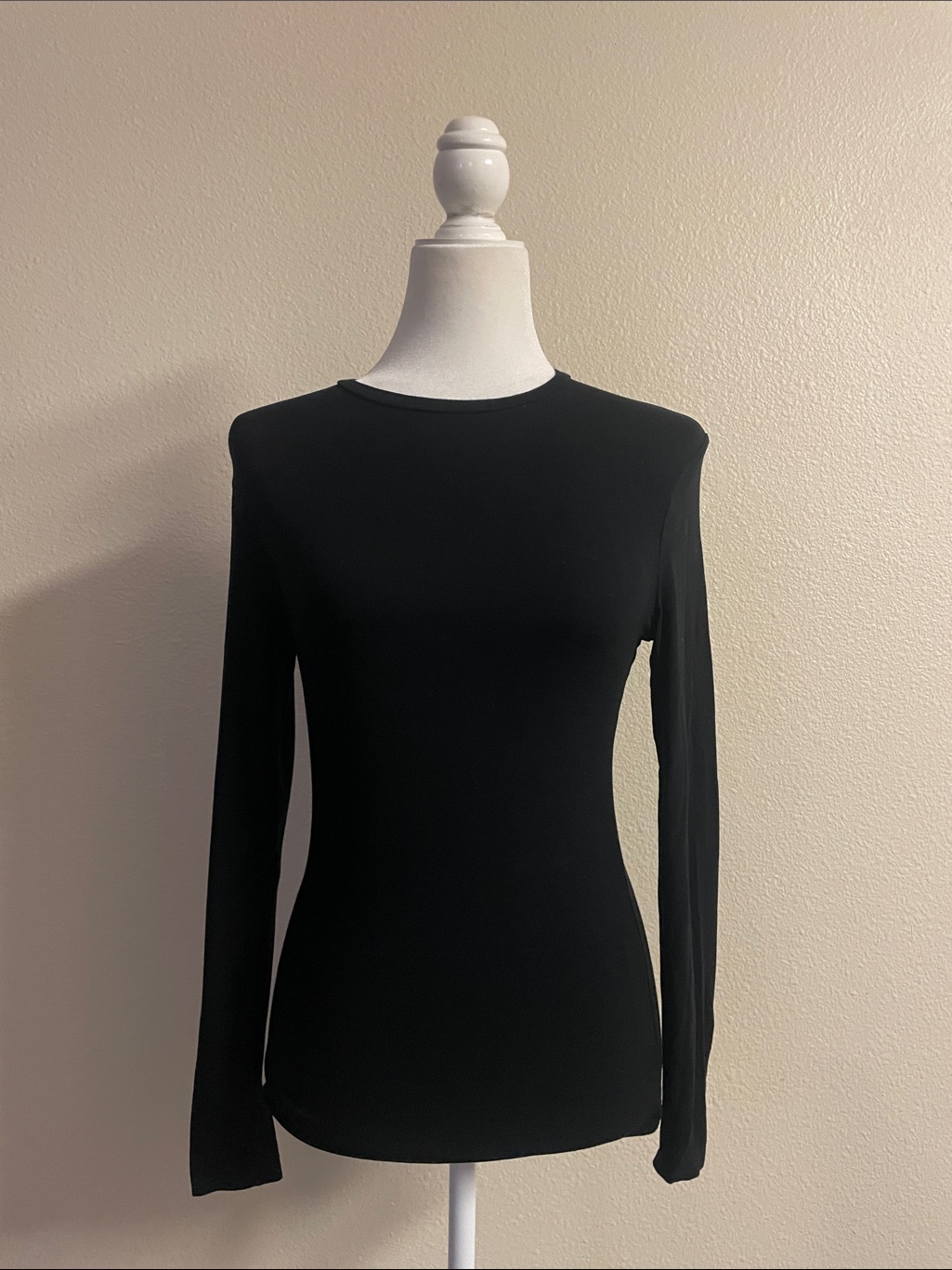Trois Black Long Sleeve Top Size 1 Padded Shoulders Stretchy Viscose — image 2 of 8